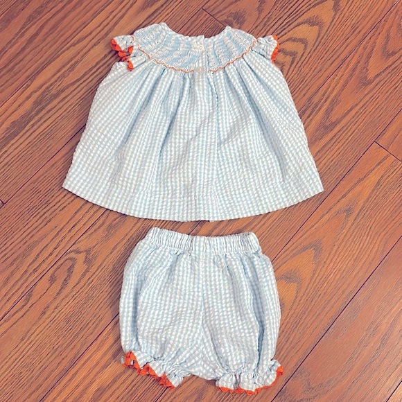 Smocked Seersucker Ruffle Crab Bloomer Set 6m - Picture 4 of 5